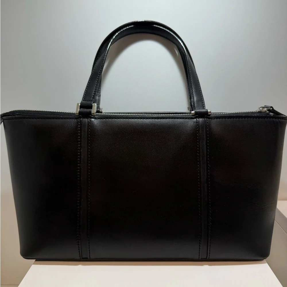 Burberry Black Leather with House Check Interior Handbag - Picture 3 of 11